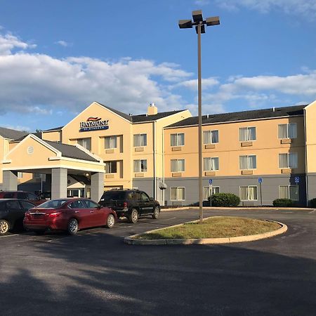 Baymont By Wyndham Chambersburg Hotel Exterior photo